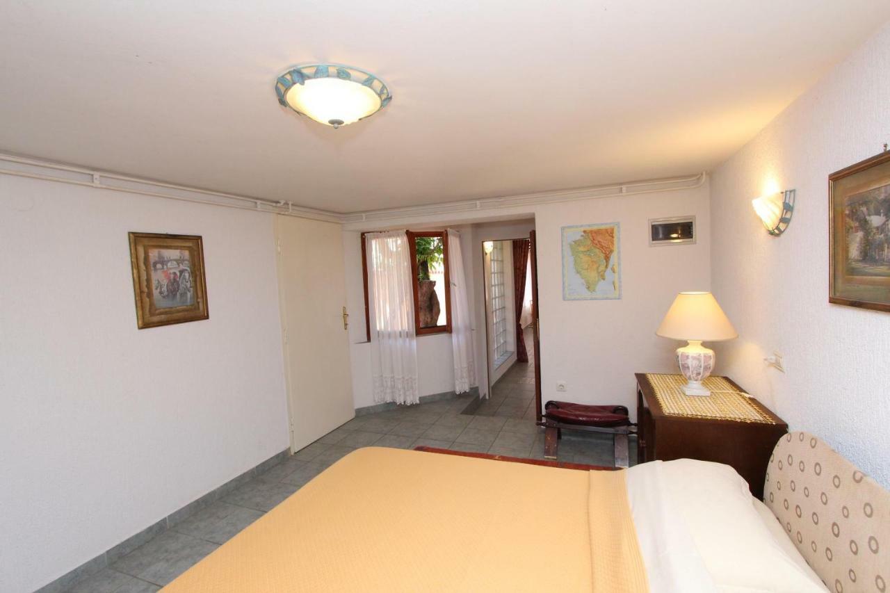 Apartments Villa Lucu Rovinj Quarto foto